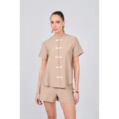 BANATY - BLUSA DE CUELLO NERU CON BOTONES ORIENTALES ENIGMA