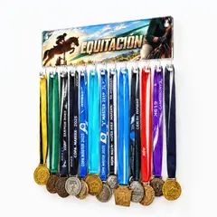 QUIMERA - Medallero Equitación Mujer - Colgador Porta Medallas de 36 x 14 cm - Hasta 30 Medallas