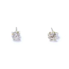 Aretes Circon Transparente Mediano Samantha Pinto