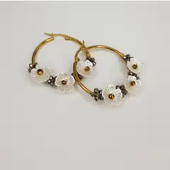 PENELOPE ACCESORIOS - Argollas Maia Gris con Blanco