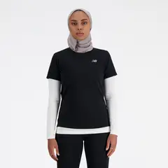 NEW BALANCE - Polo Deportivo Sport Essentials Mujer