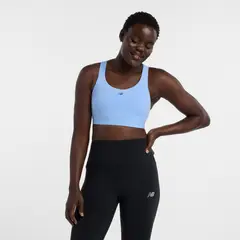 NEW BALANCE - Top Deportivo Mujer Nb Essential Train Celeste