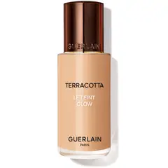 GUERLAIN - Terracotta Le Teint Glow
Fondo de maquillaje luminosidad natural
Larga duración - Sin transferencia