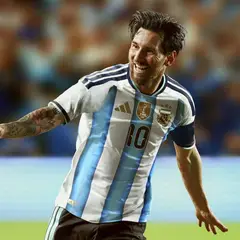 ADIDAS - Camiseta MESSI Local Argentina Authentic 2026 Hombre Versión Jugador