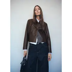 MANGO - Casaca Efecto Cuero Mujer