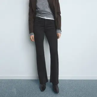 MANGO - Jean Flare Tiro Medio Mujer