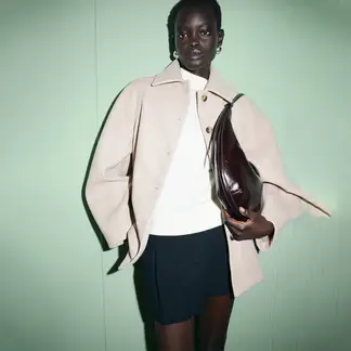 MANGO - Abrigo Corto Mujer