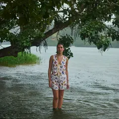 SYBILLA - Short Tiro Alto Mujer X Ecru