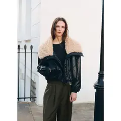 MANGO - Casaca Efecto Piel Mujer