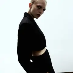 MANGO - Blazer Corto Mujer