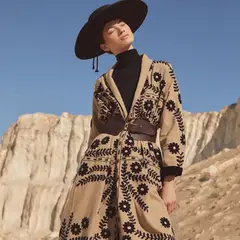 THE IQ COLLECTION - Abrigo Mujer