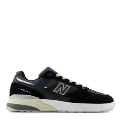 NEW BALANCE - Zapatillas Urbanas Hombre 933