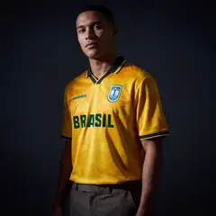 UMBRO - Camiseta Retro Brasil Hombre