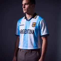 UMBRO - Camiseta Retro Argentina Hombre