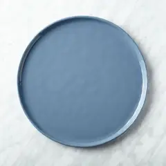 CRATE & BARREL - Plato de Fondo Mercer Denim