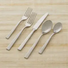 CRATE & BARREL - Juego de 5 Piezas (1 puesto) de Cubiertos Clark CAMBRIDGE SILVERSMITHS