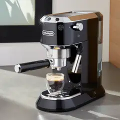 DELONGHI - Cafetera Dedica Negra