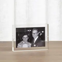 CRATE & BARREL - Marco de Fotos de Bloque Acrílico 10x15cm