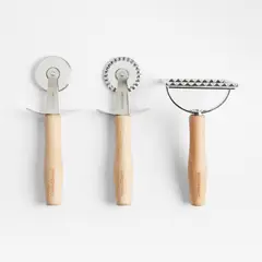 CRATE & BARREL - Set de 3 Utensilios para Pasta con Mango de Madera