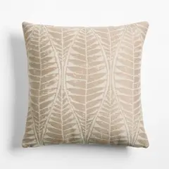 CRATE & BARREL - Cojín Mirrored Palm Para Interior/Exterior Beige 51x51cm