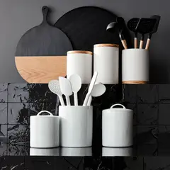 CRATE & BARREL - Canister de Madera de Olivo y Cerámica Mate