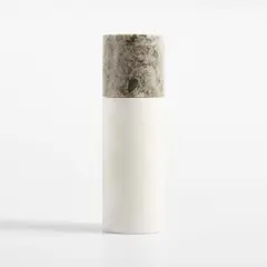 CRATE & BARREL - Molino de Sal de Mármol Mixto