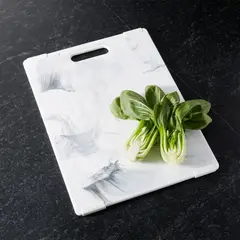 CRATE & BARREL - Tabla de Picar Reversible Jelli 28x29cm
