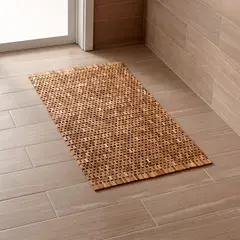 CRATE & BARREL - Piso de Baño Tura de Madera