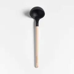CRATE & BARREL - Cucharón de Silicona con Mango de Madera