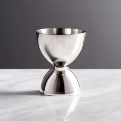 CRATE & BARREL - Medidor de licor Graham