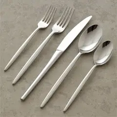 CRATE & BARREL - Juego de 5 Piezas (1 Puesto) de Cubiertos Uptown