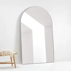 CRATE & BARREL - Espejo de Piso en Arco Edge 122cm