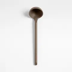 CRATE & BARREL - Cucharón de Silicona Marrón