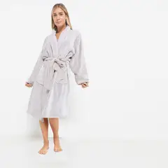 BASEMENT HOME - Bata de Baño Micropolar 200 GSM