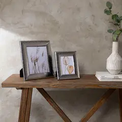 MICA - Marco de Fotos Martillado Plateado