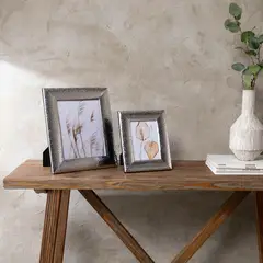 MICA - Marco de Fotos Martillado Plateado