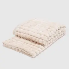 BASEMENT HOME - Manta Fur