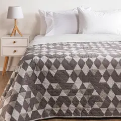 AMBIENTA - Cubrecama Estampado Reversible
