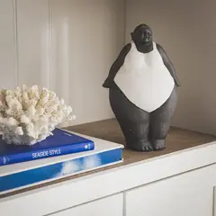 BASEMENT HOME - Adorno Mujer De Cemento