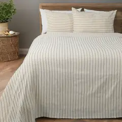 BASEMENT HOME - Cubrecama Colcha Líneas