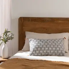 BASEMENT HOME - Funda de Cojín Block Topo