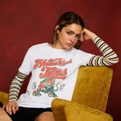 SYBILLA - Polo Manga Corta Stranger Things Mujer