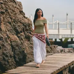 SYBILLA - Polo Off Shoulder Mujer