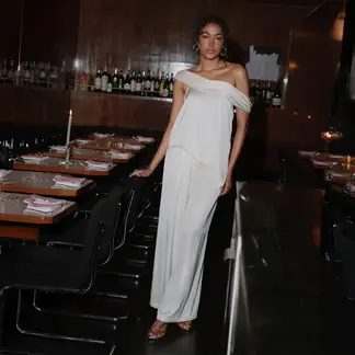 BASEMENT - Top Strapless Asimétrico Mujer Studio