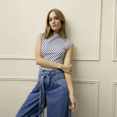 BASEMENT - Top Sin Mangas Mujer