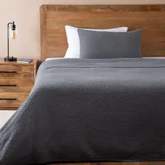 BASEMENT HOME - Cubrecama Liso 100% Algodón