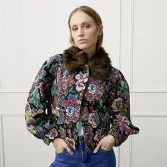 BASEMENT - Casaca Mujer