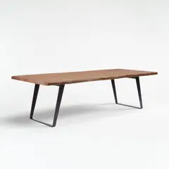 CRATE & BARREL - Mesa de Comedor Yukon de Madera Maciza con Base de Hierro (6 a 8 Puestos)