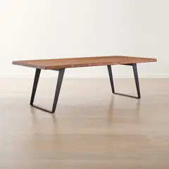 CRATE & BARREL - Mesa de Comedor Yukon de Madera Maciza con Base de Hierro (6 Puestos)
