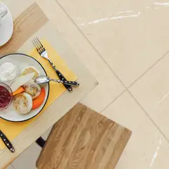 GALA - Cerámica Marfil 60x60 Maderadas Brillante 1.44 m2